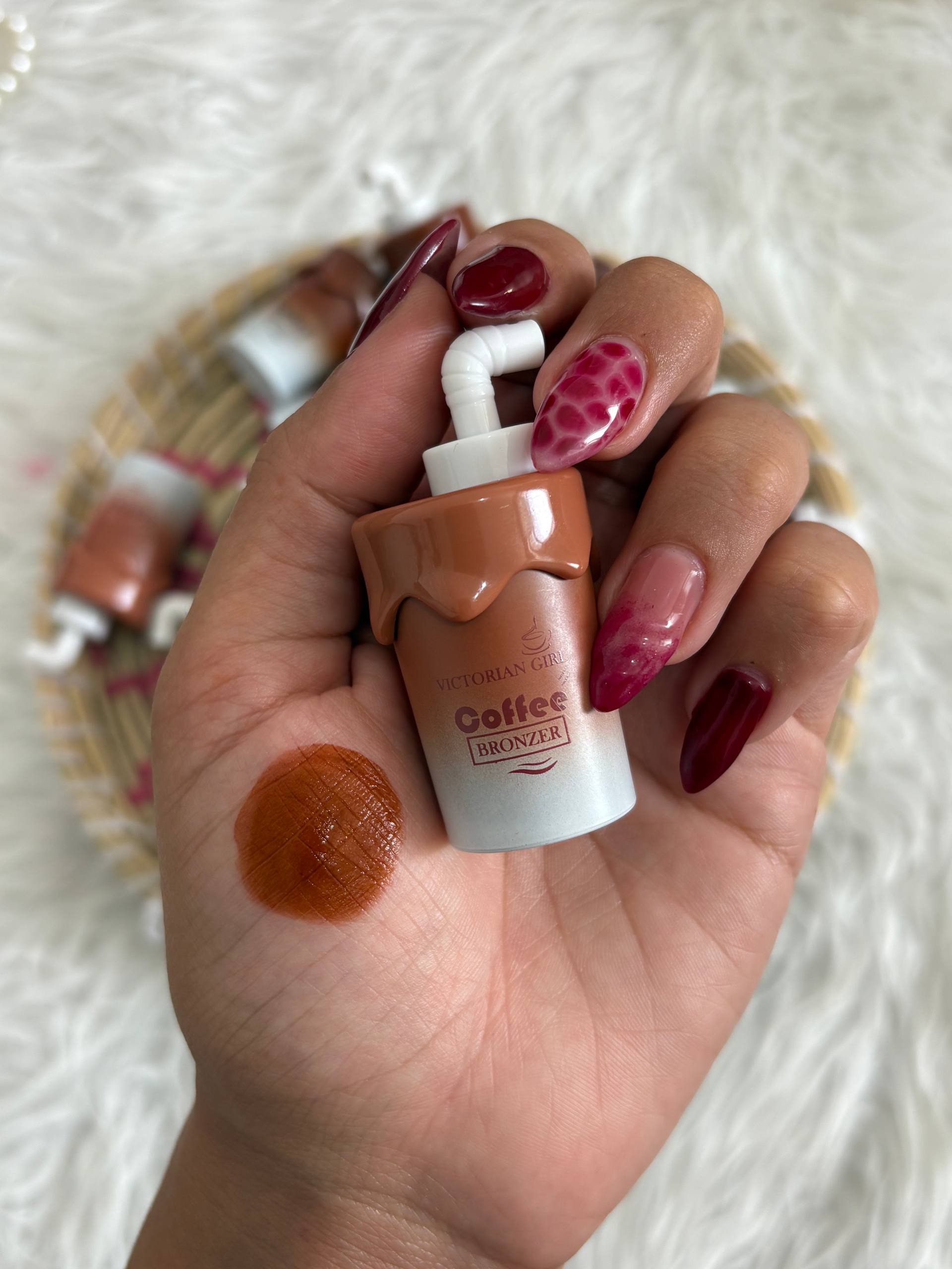 رانزر مایع طرح قهوه ویکتورین گرلز (Victorian Girls Coffee Bronzer)